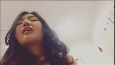 Quay lén gấu lúc cưỡi ngựa