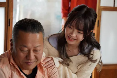 Anh ông chồng rơi vào lưới tình của cô em dâu hư đốn trong chuyến về quê