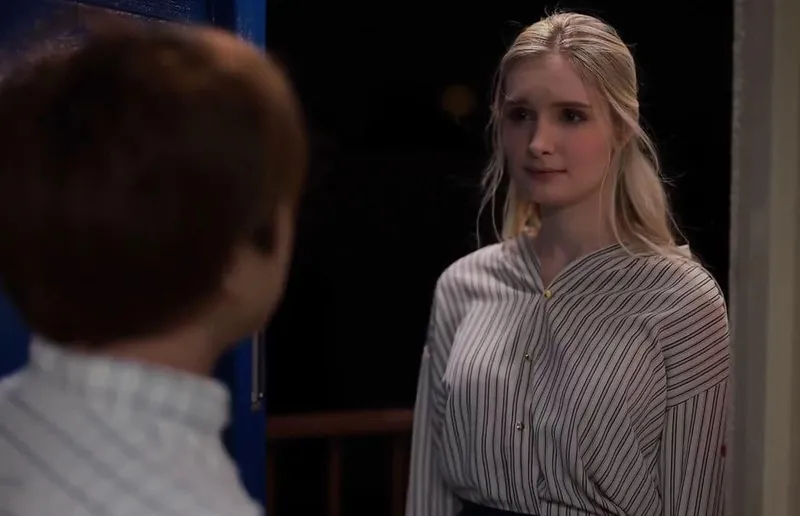 Cô đơn nơi xứ lạ với chồng yêu già, vợ yêu tây được anh nhà kế bên an ủi