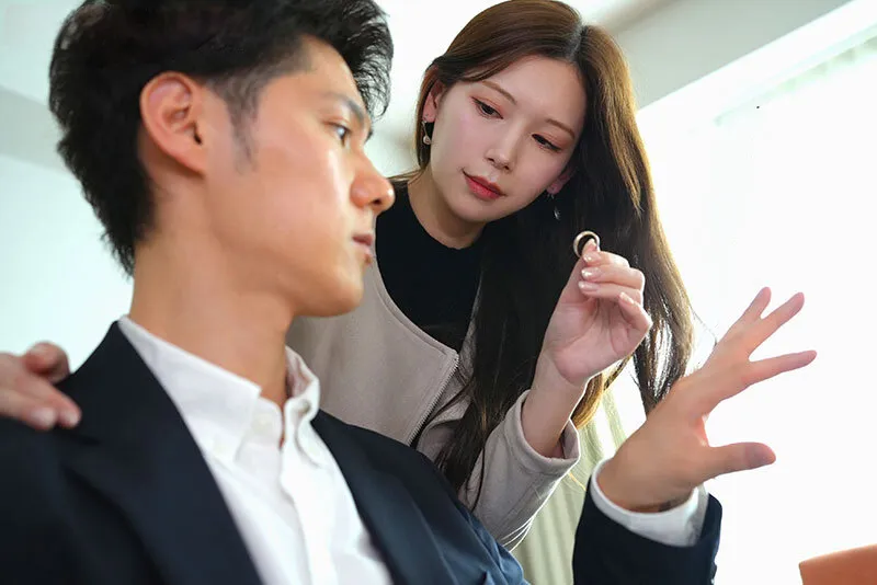 Cô vợ đi đi chơi, chồng yêu ở nhà bị nhỏ em người vợ gạ nắc không trượt phát nào